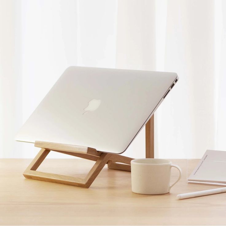 LAPTOP STANDS